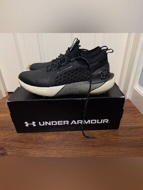 Under Armour Men’s 10 Phantom Golf Shoes
